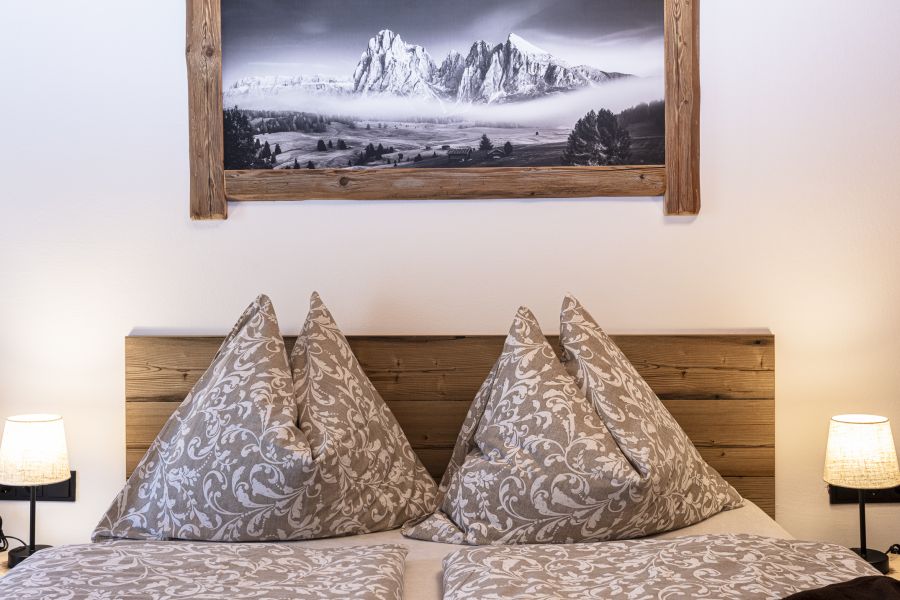 bauernhof-saalfelden-unterkunft-zimmer-biobauernhof-wohnmobilstelplatz-fruehstueckpension-7378