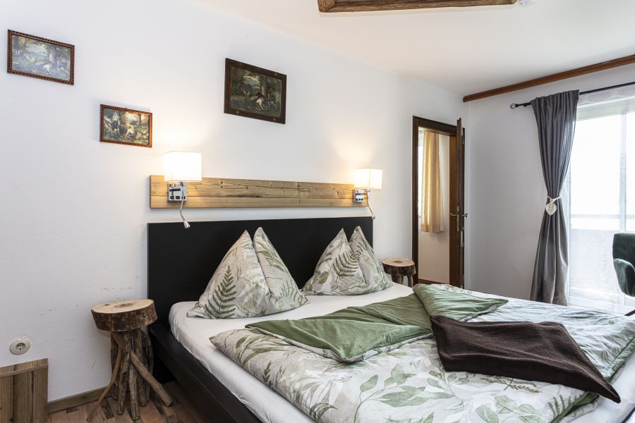 bauernhof-saalfelden-unterkunft-zimmer-biobauernhof-wohnmobilstelplatz-fruehstueckpension-7492